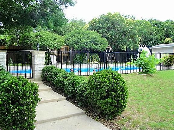 4th image of 3634 Pine Valley Dr