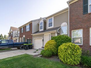 223 Tucker St, Pontiac, MI 48341