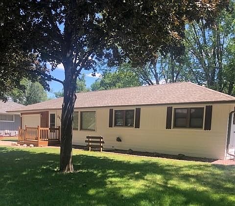 3rd image of 1553 Birchwood Dr
