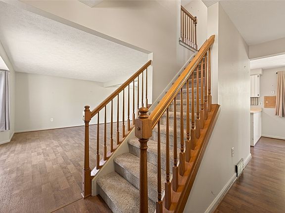 4th image of 23 Albano Dr