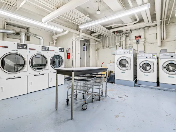 30-83 Crescent Street image 17 of 17