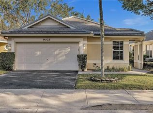 9025 Lake Park Cir S, Fort Lauderdale, FL 33328