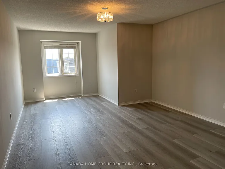 435 Hensall Cir #43 — Photo 8