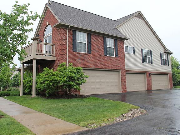3rd image of 28273 Carlton Way Dr #27