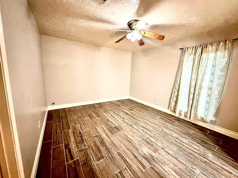 7754 Bunker Wood Ln — Photo 13