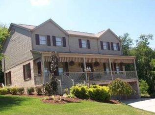 114 Helena Dr, Elizabeth Twp, PA 15037