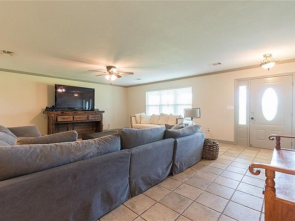 4th image of 4481 County Road 2546