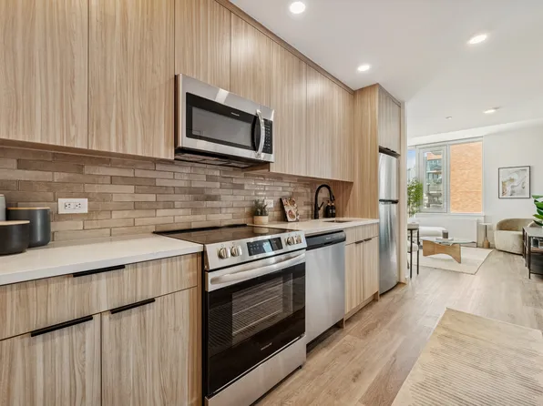 336 Douglass Street image 3 of 16