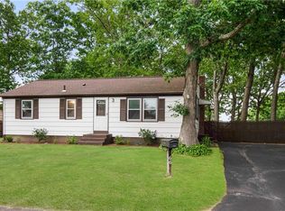 66 Palace Ave, Warwick, RI 02886