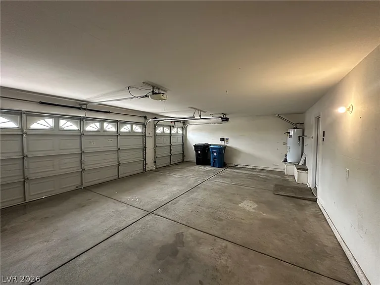 2109 Cedar Hills St — Photo 25