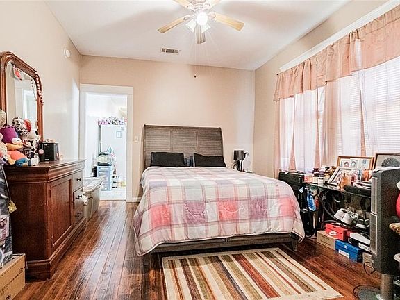 3rd image of 4401-03 Walmsley Ave