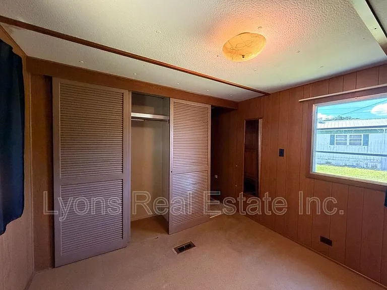 140 Lamplighter Ln — Photo 10