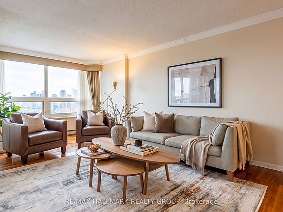 5th image of 1510 Riverside Dr #1702