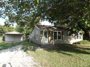 808 Easley St, White Settlement, TX 76108
