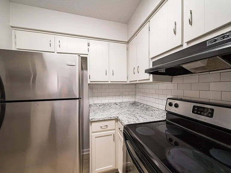 5500 Gunboat Dr #B — Photo 4