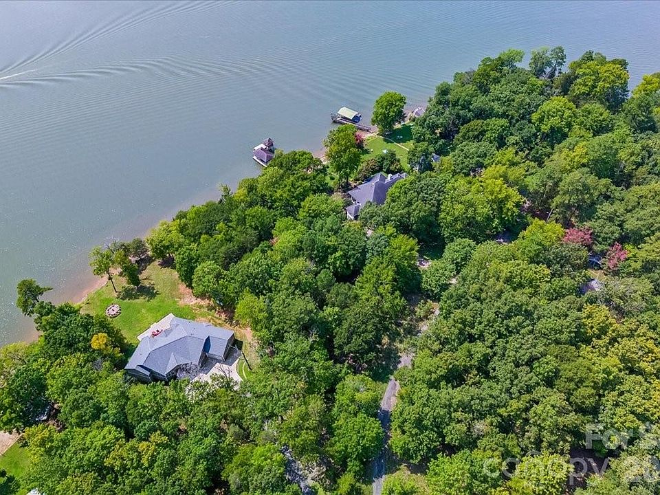 1st image of 4101 Tuffy Ln