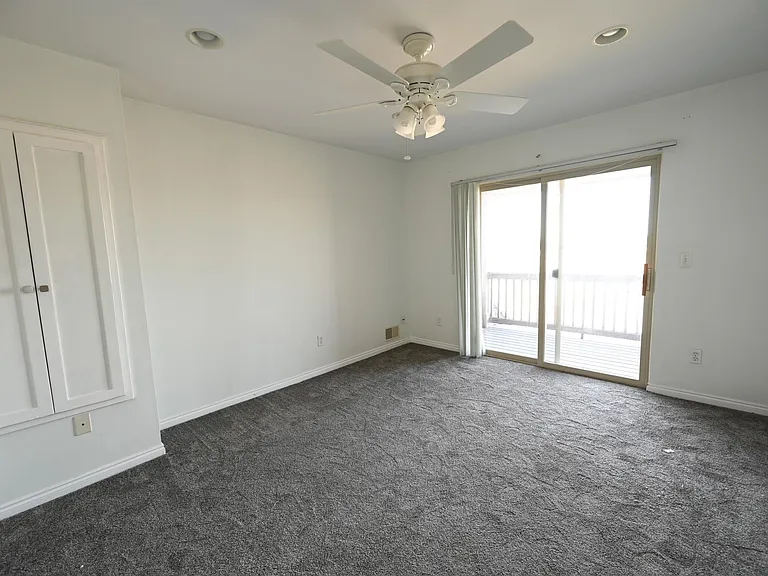 28777 Berwick Ct #1 — Photo 23