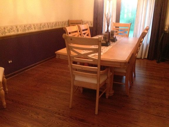 5th image of 8 Cherry Hill Cir