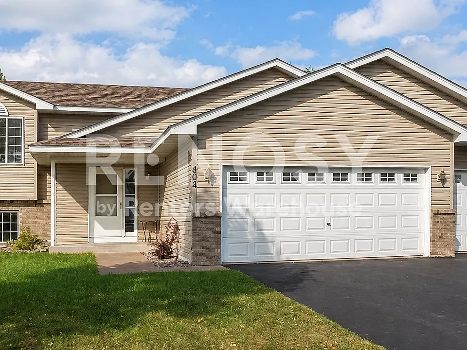 502 Horseshoe Ln