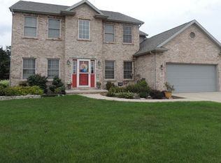 300 Topaz Dr, Morton, IL
