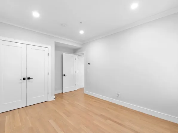488 Commonwealth Ave #3, Boston, MA 02215