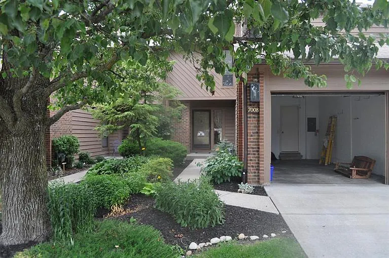 7008 Nob Hill Dr photo 1