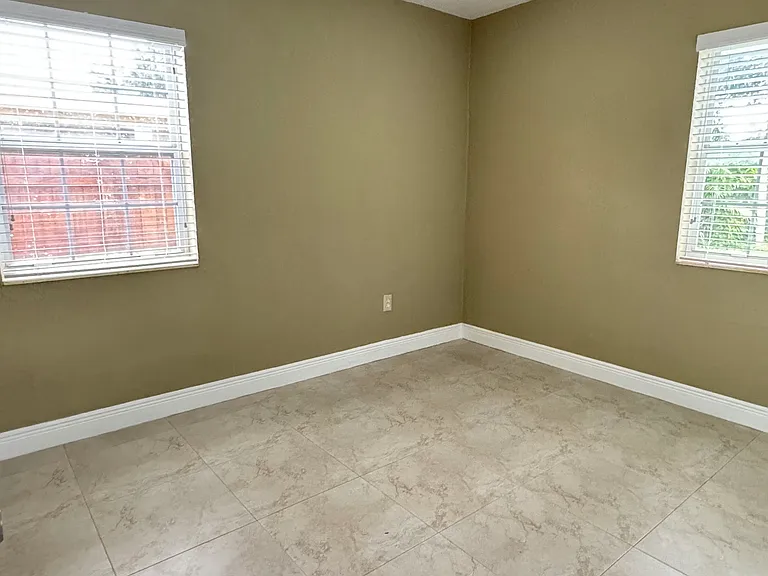 620 NW 186th St — Photo 22