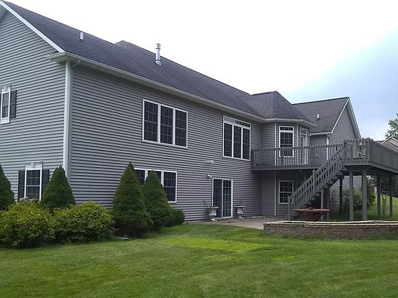 4th image of 1395 New Seabury Ln