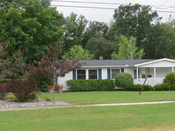 10609 Bissonette Dr, Oscoda, MI 48750