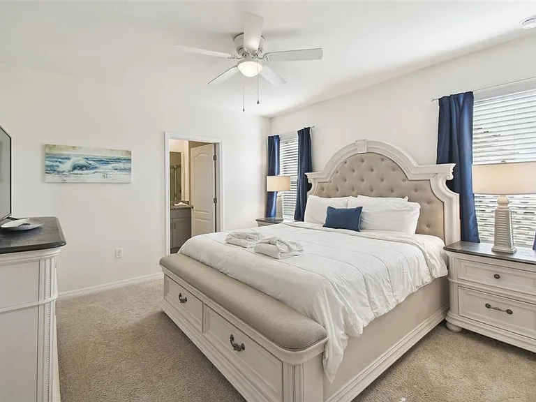 7704 Oakmoss Loop — Photo 16