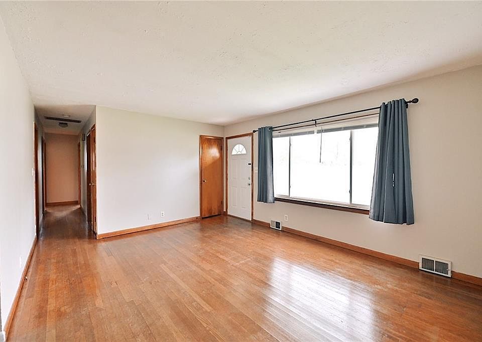 1st image of 2115 N Lesley Ave
