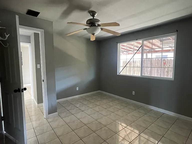 421 Cordelia St — Photo 12