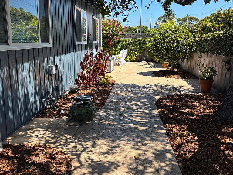 530 Hannon Ave — Photo 3