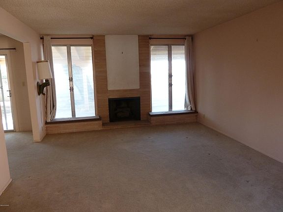 5th image of 740 S Santa Ana Dr