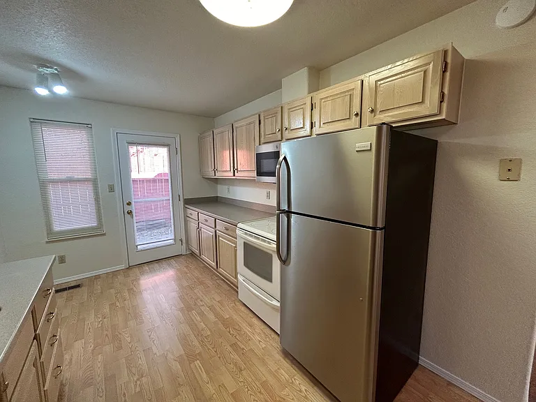 1331 E Parkway Dr #1 — Photo 6