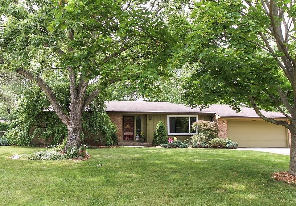 1st image of 3820 Oak Dr