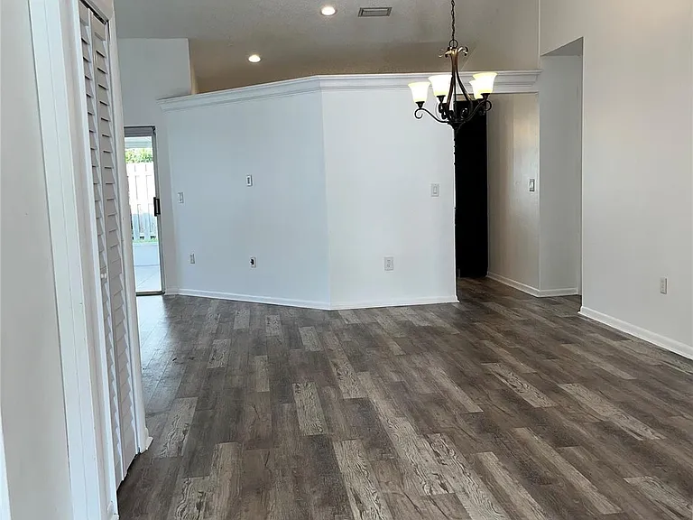 3252 NW 121st Ave — Photo 3