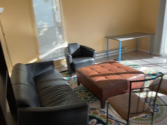 2nd image of 1528 Oxford St APT 4