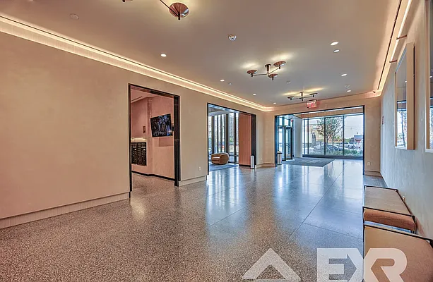 Rented by EXR | media 45