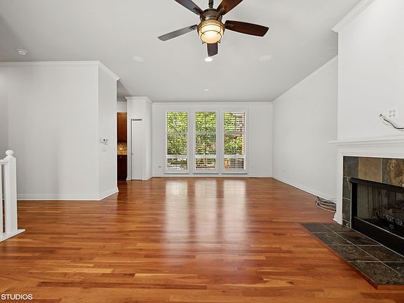 5th image of 2634 N Hermitage Ave