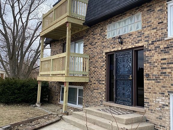 3rd image of 10608 S 83rd Ct Ste 2