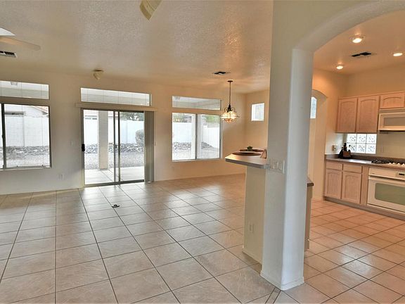 4th image of 2668 Coral Brooke Dr