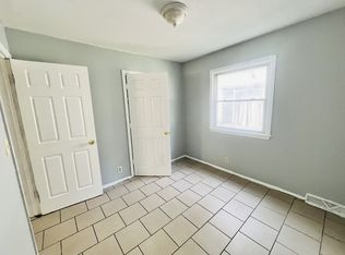 5039-5041 N 28th St (Duplex), Milwaukee, WI 53209