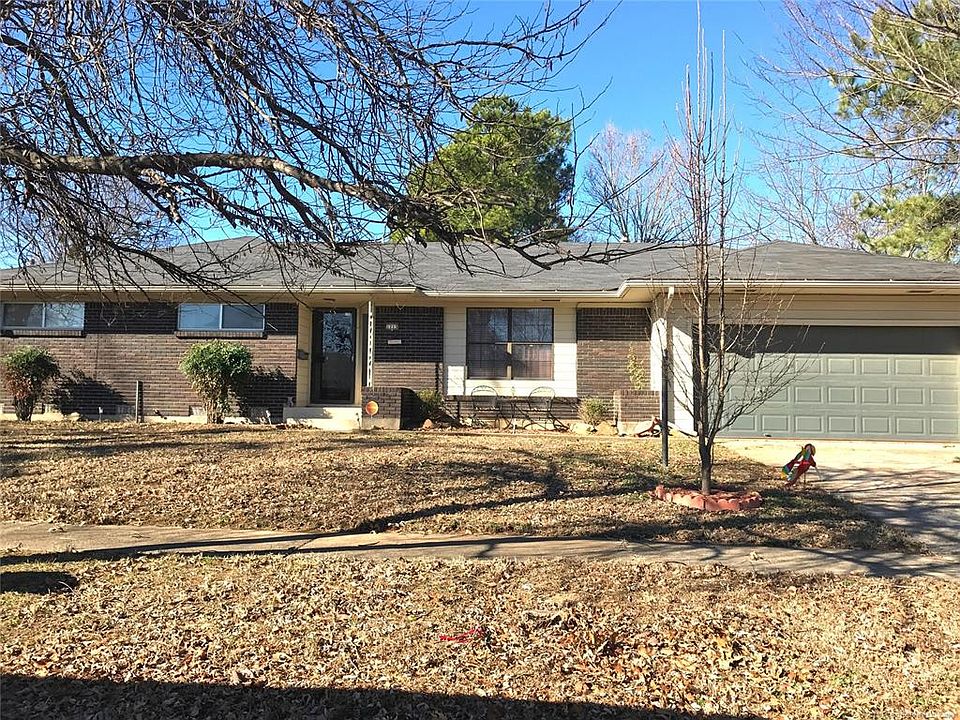 1st image of 1713 Louise Dr