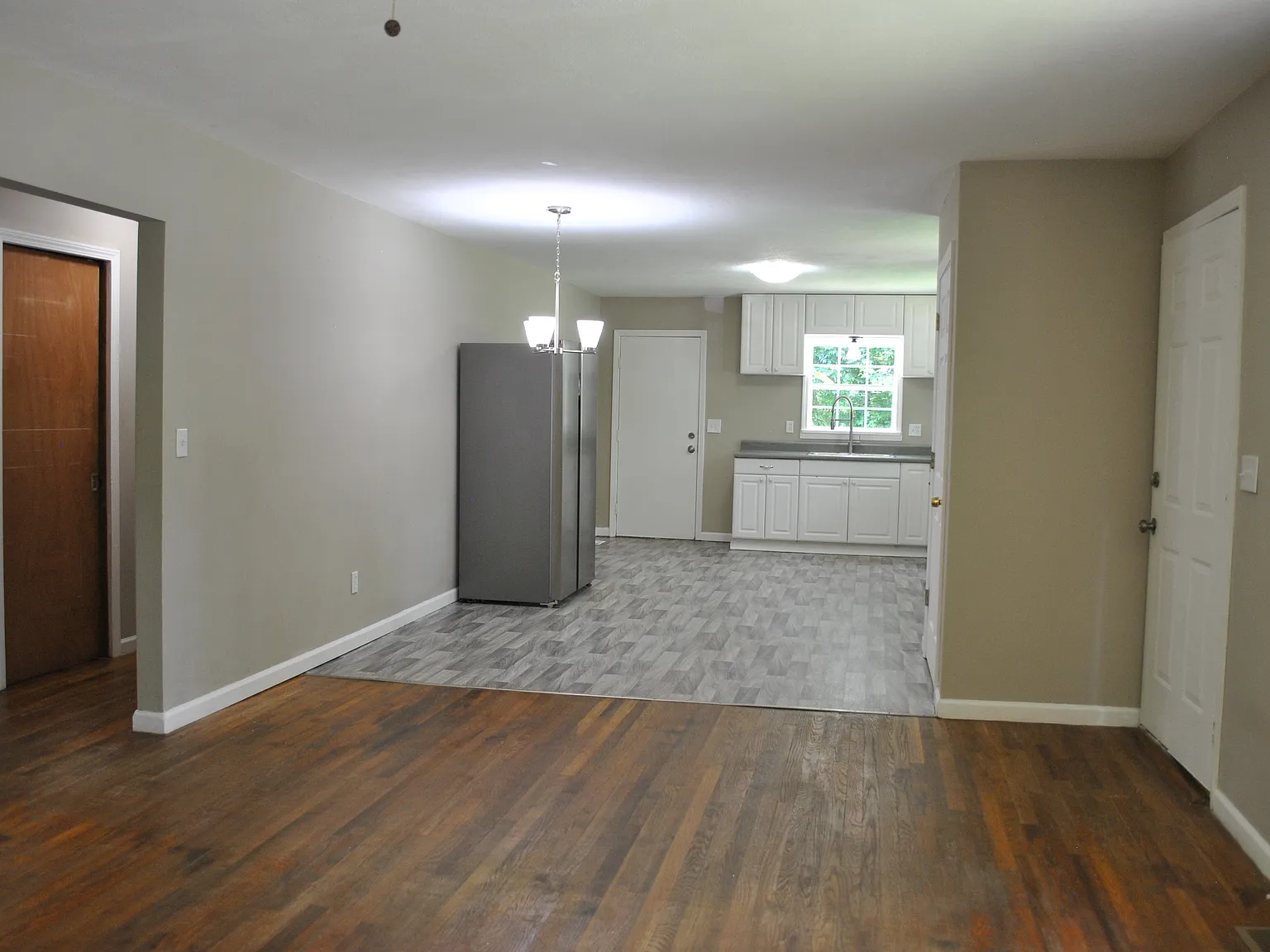 2 bed, 1080 sqft, $1,600 — Photo 4