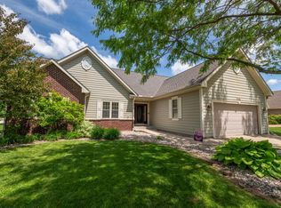 5186 W Highlands Dr, Franklin, WI 53132