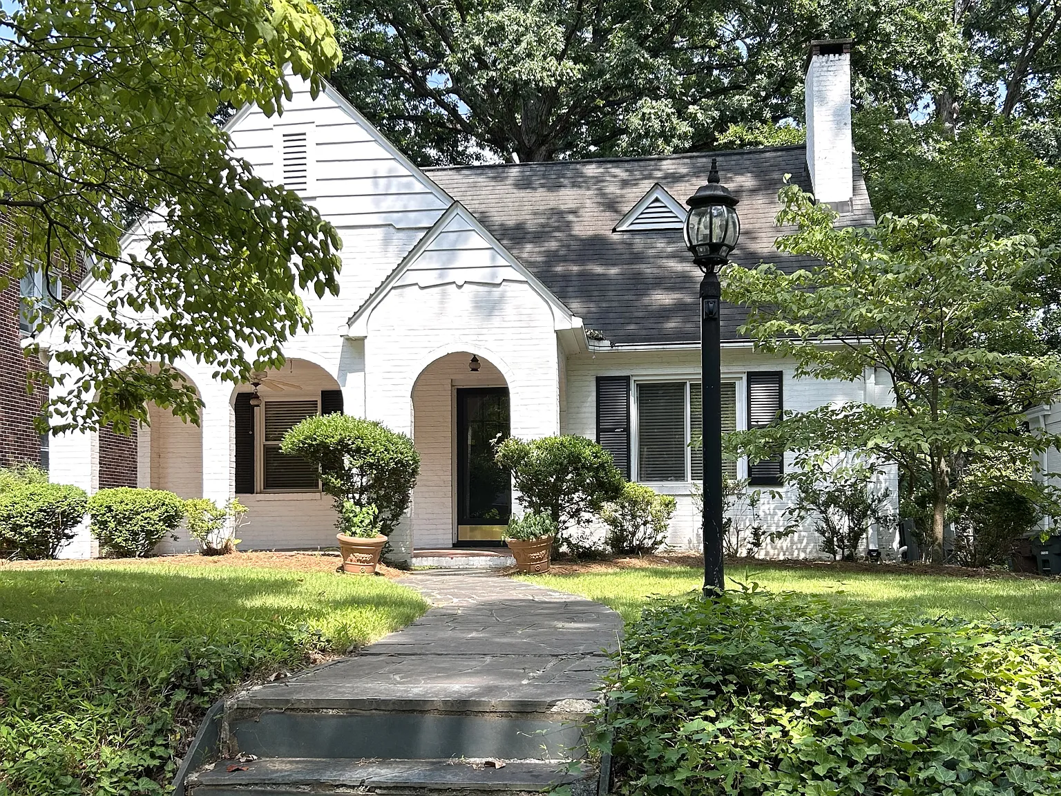 3 bed, 1865 sqft, $2,800 — Photo 1