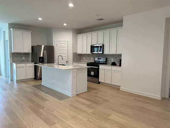 5th image of 30239 Belgrade Park Ln