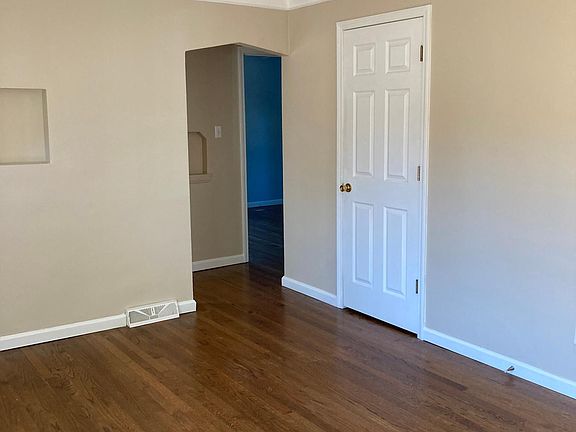 4th image of 26765 Palmer Blvd