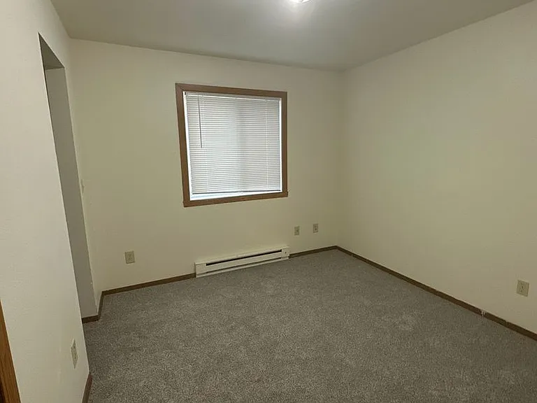 1211 34th Street Cir S — Photo 22